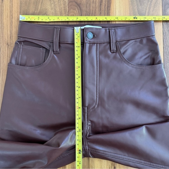 Abercrombie & Fitch The 90s Straight ultra high rise Vegan Leather Pants 27/4L - Picture 13 of 14
